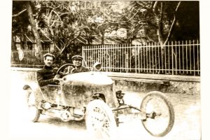 6D770575-2505-4132-B76C-E2C45A4C99F8_1_105_c