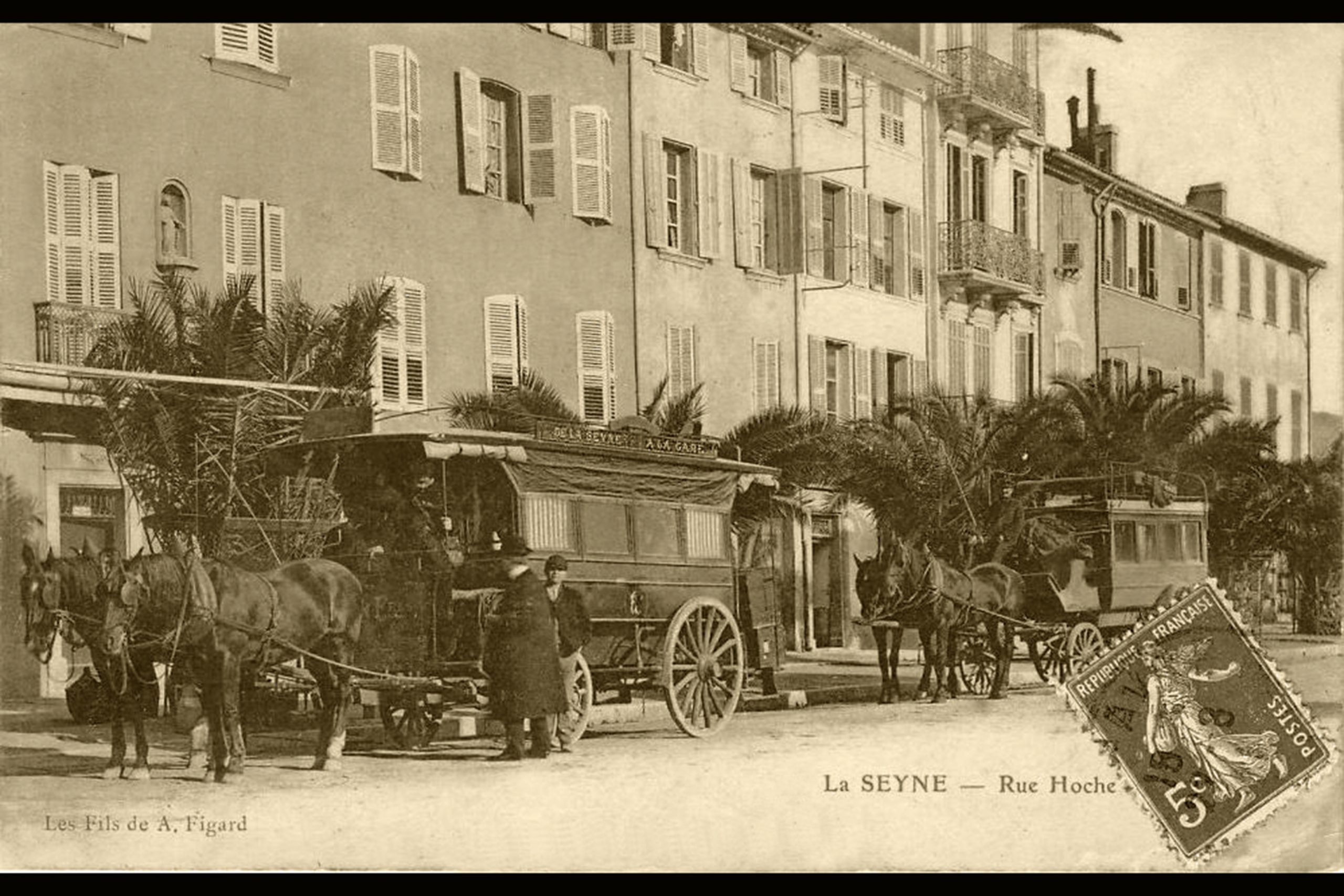 B2DE76AA-2583-49A9-85B6-428500586383