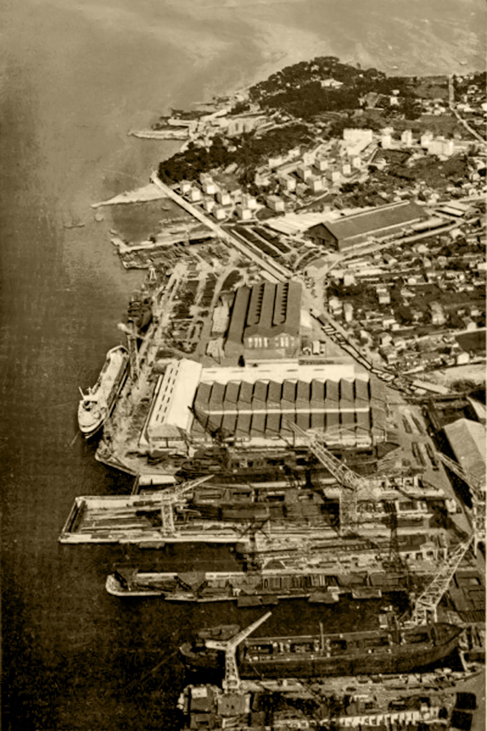 MÉDAILLE EN BRONZE Forges Et Chantiers De La Méditerranée la seyne - Le Havre EUR 19,00 - FR
