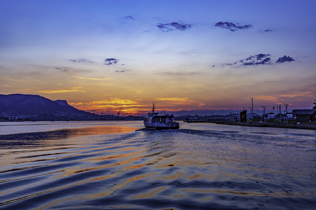 15379D14-E7D7-42D3-8C38-5C4DAD1C0821_1_105_c