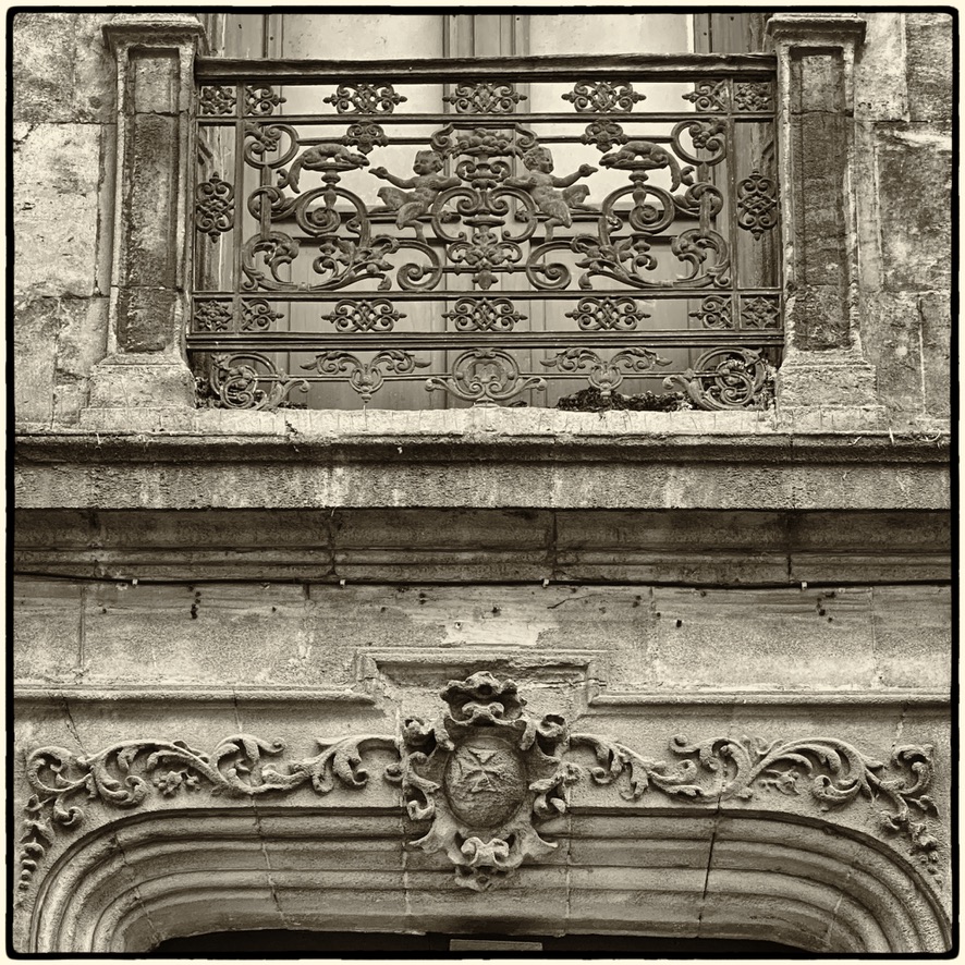 E1E1B8FF-00BE-4CBD-9D7F-CE8E84EC48DA_1_105_c