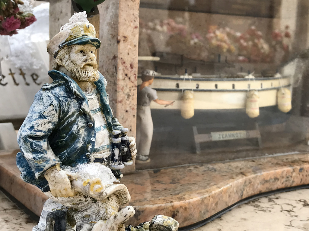 66AD12B3-8EB9-4AB8-8F9A-86C9EB2A32F6_1_105_c