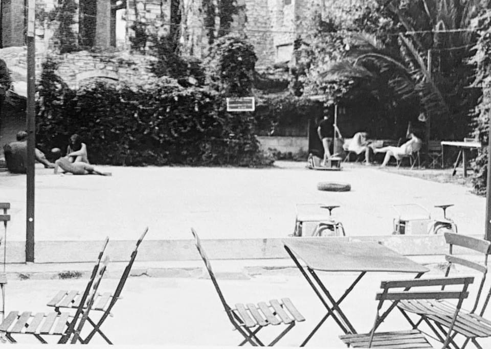 A7B48281-9C50-4CEB-BB3D-D3245BED4369_1_201_a