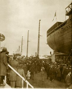 60200CDC-4B0E-4D3B-A26B-69E6139F9A11_1_201_a