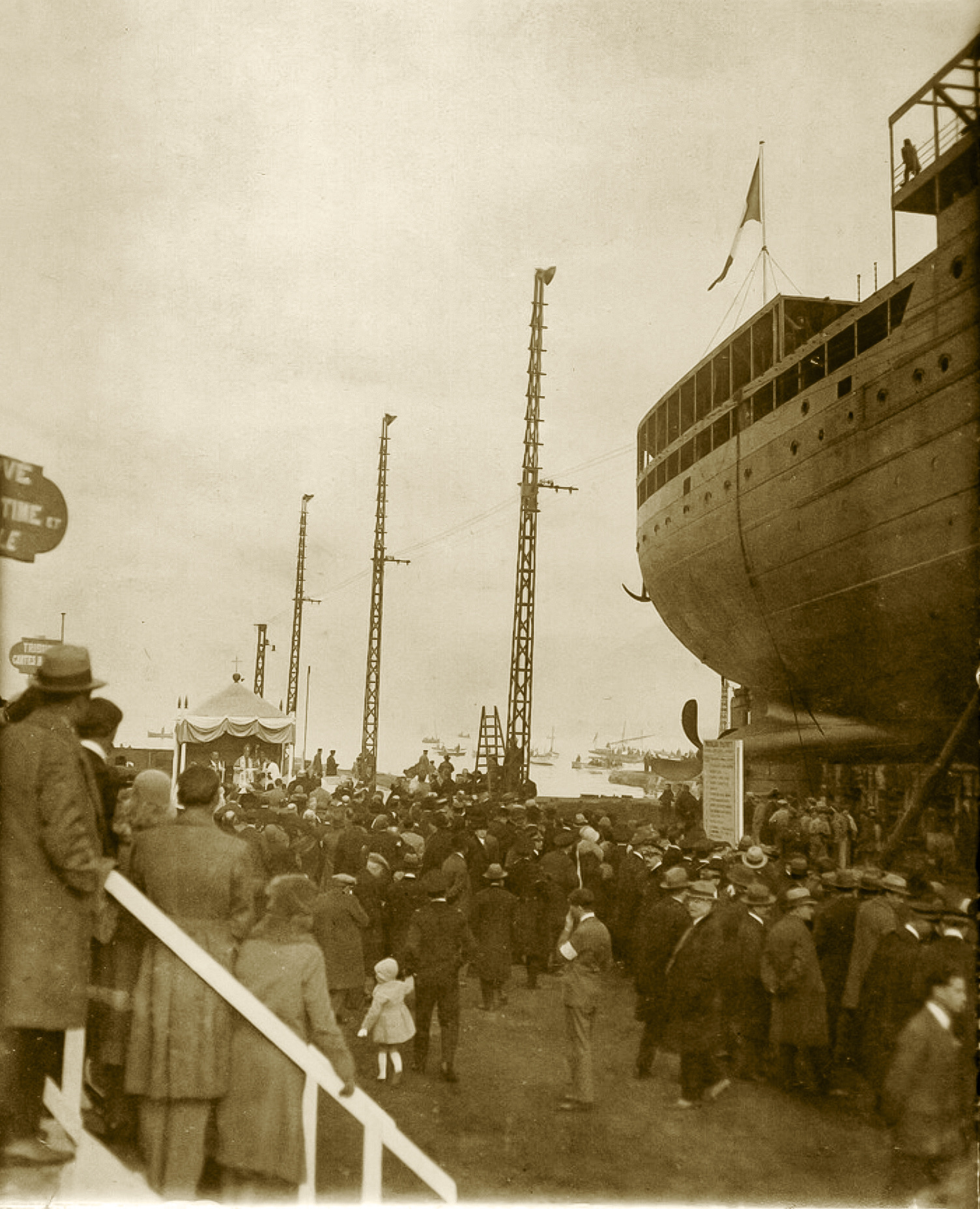 60200CDC-4B0E-4D3B-A26B-69E6139F9A11_1_201_a