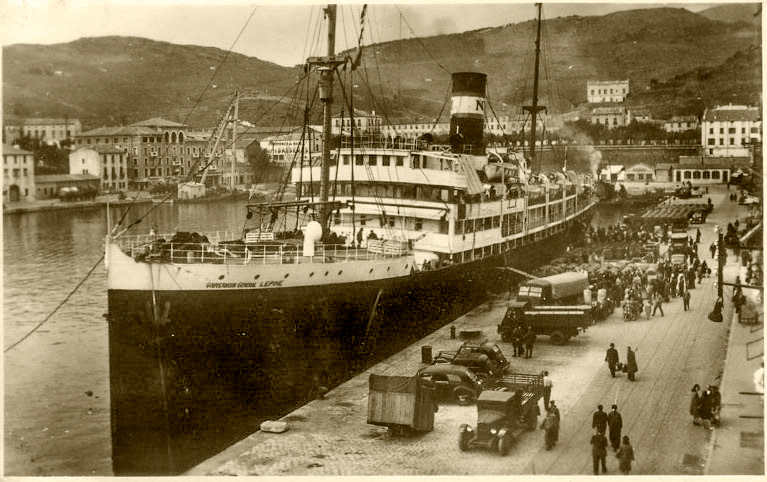 C54DE507-B9AF-4897-A450-6D401BC15DEC_1_201_a