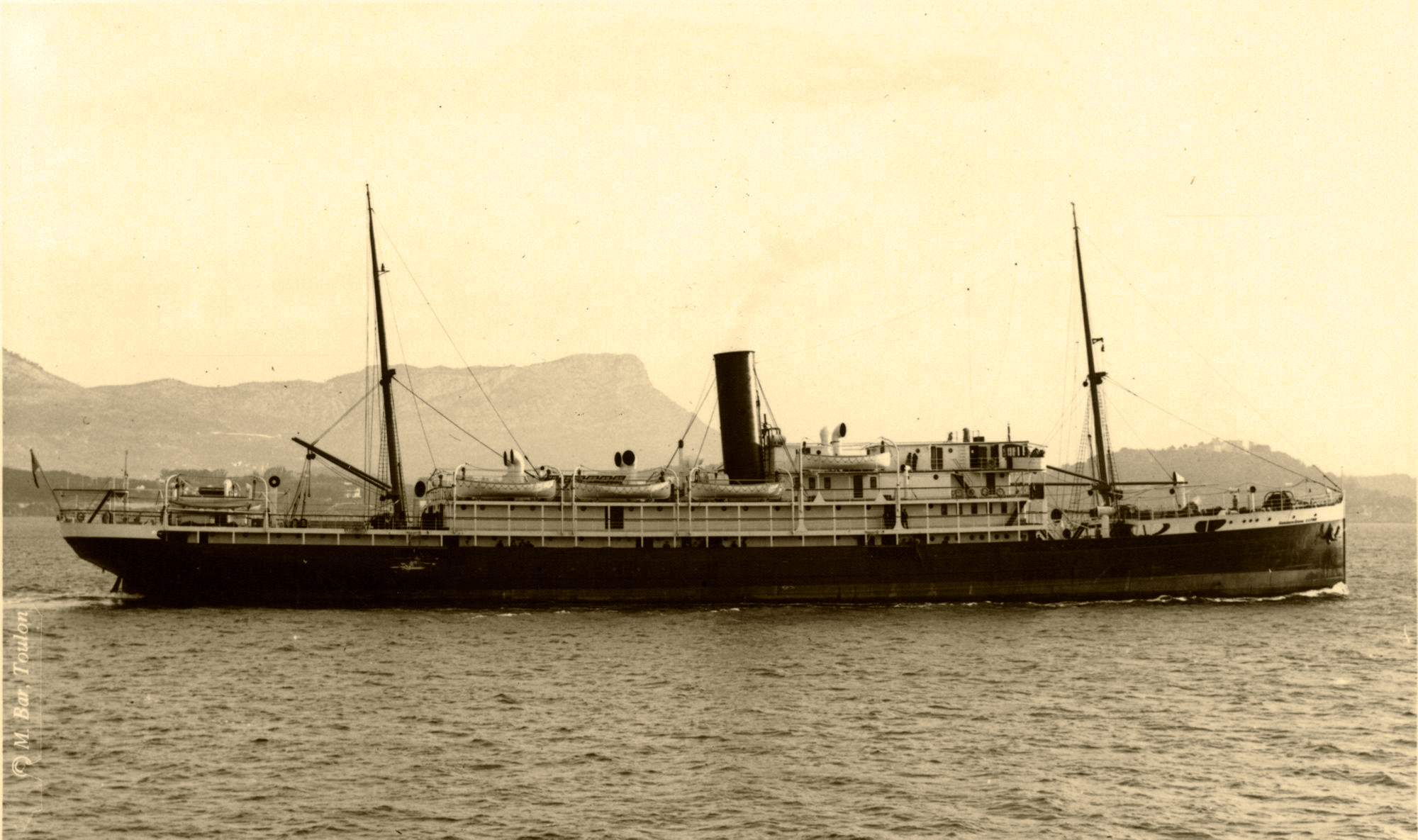 D5FB3B49-DC8C-494B-99BB-083AC26BB56E_1_201_a