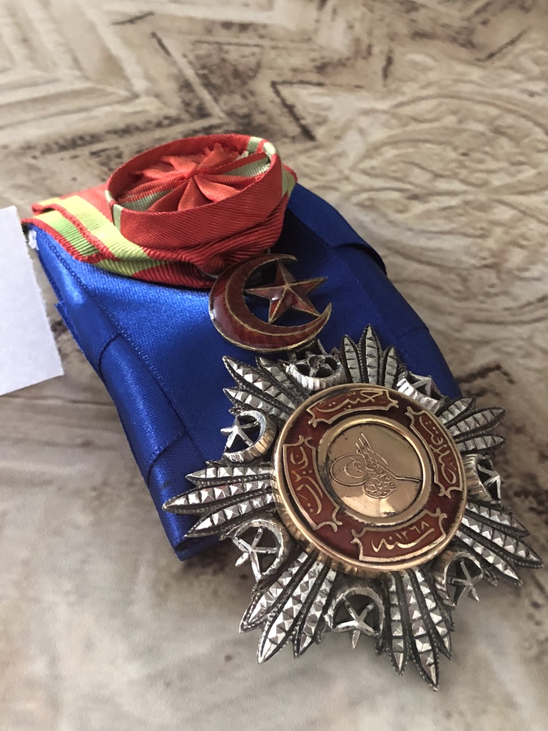 4BEE82E5-23CE-4672-B3CB-A3B55409841C_1_105_c