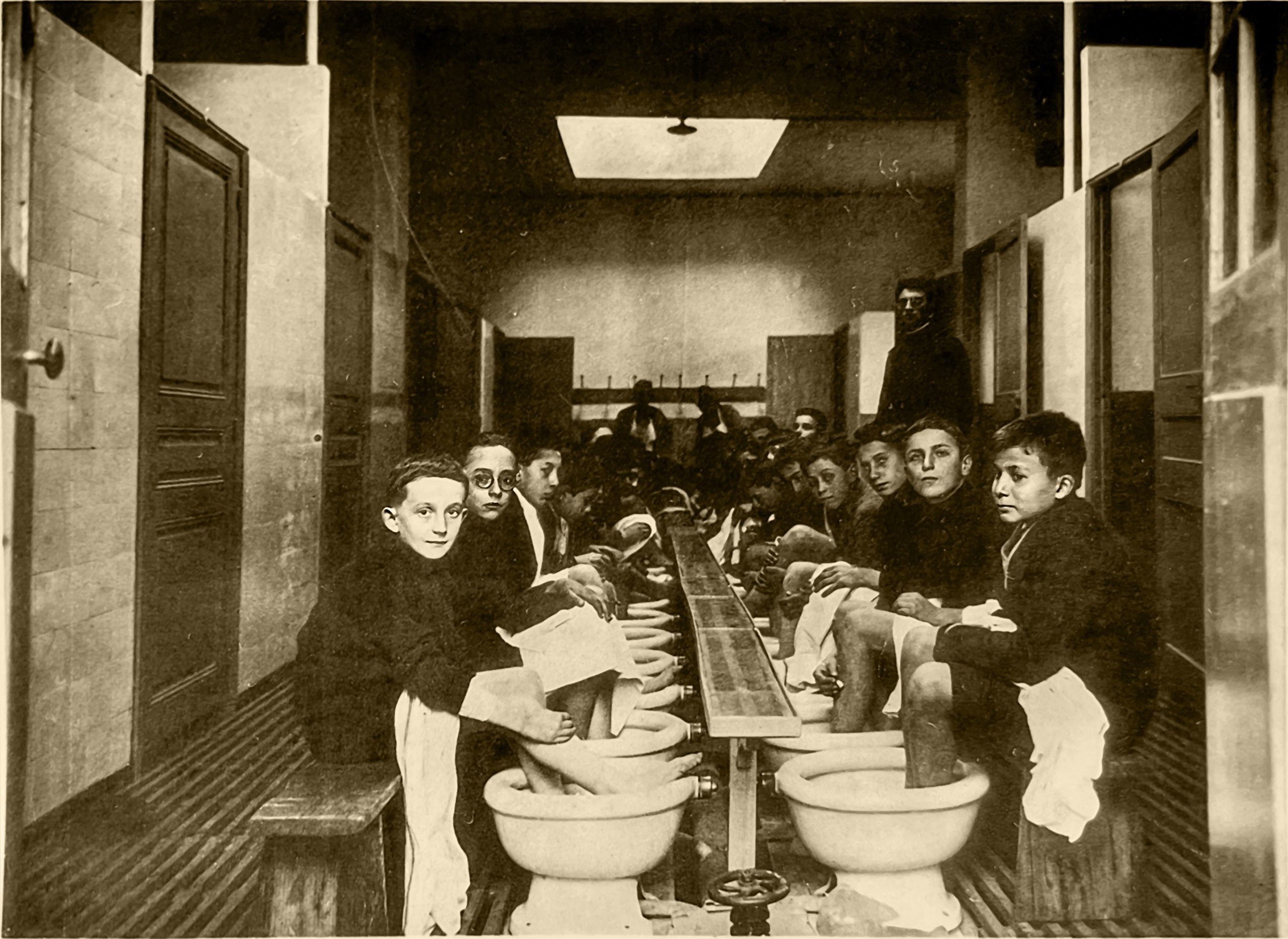 CAFF0C21-4DD7-49F2-8F05-35B887ACE1E1