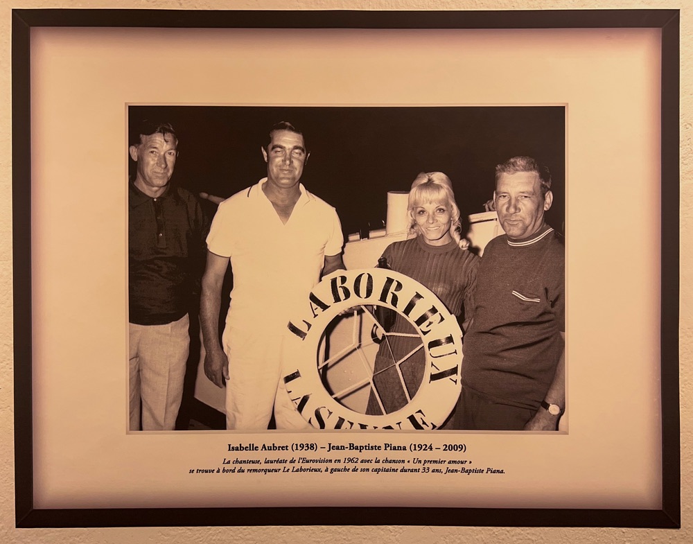 53E61BB2-1D87-4978-9D8C-2413BE3566B7_1_105_c