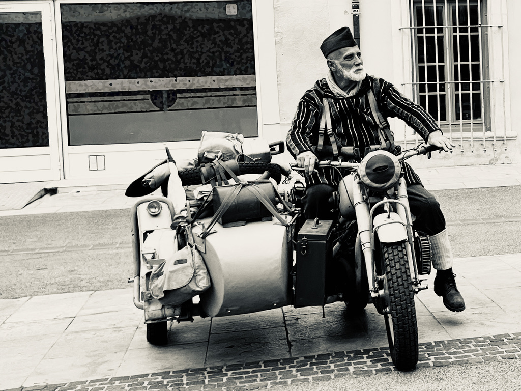 0EAD2E78-97F8-4C7F-8040-D7D0369054A1_1_105_c