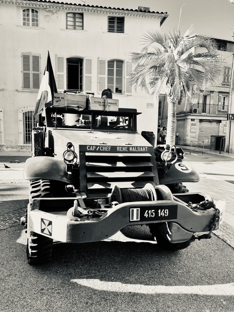 1B060051-8270-4DD2-8EAB-2781486506A8_1_105_c